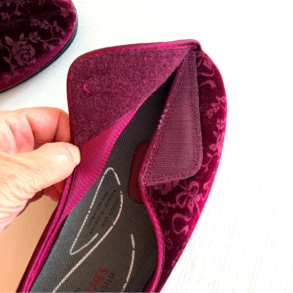 Tender Tootsies Velcro slippers - Picture 7 of 8